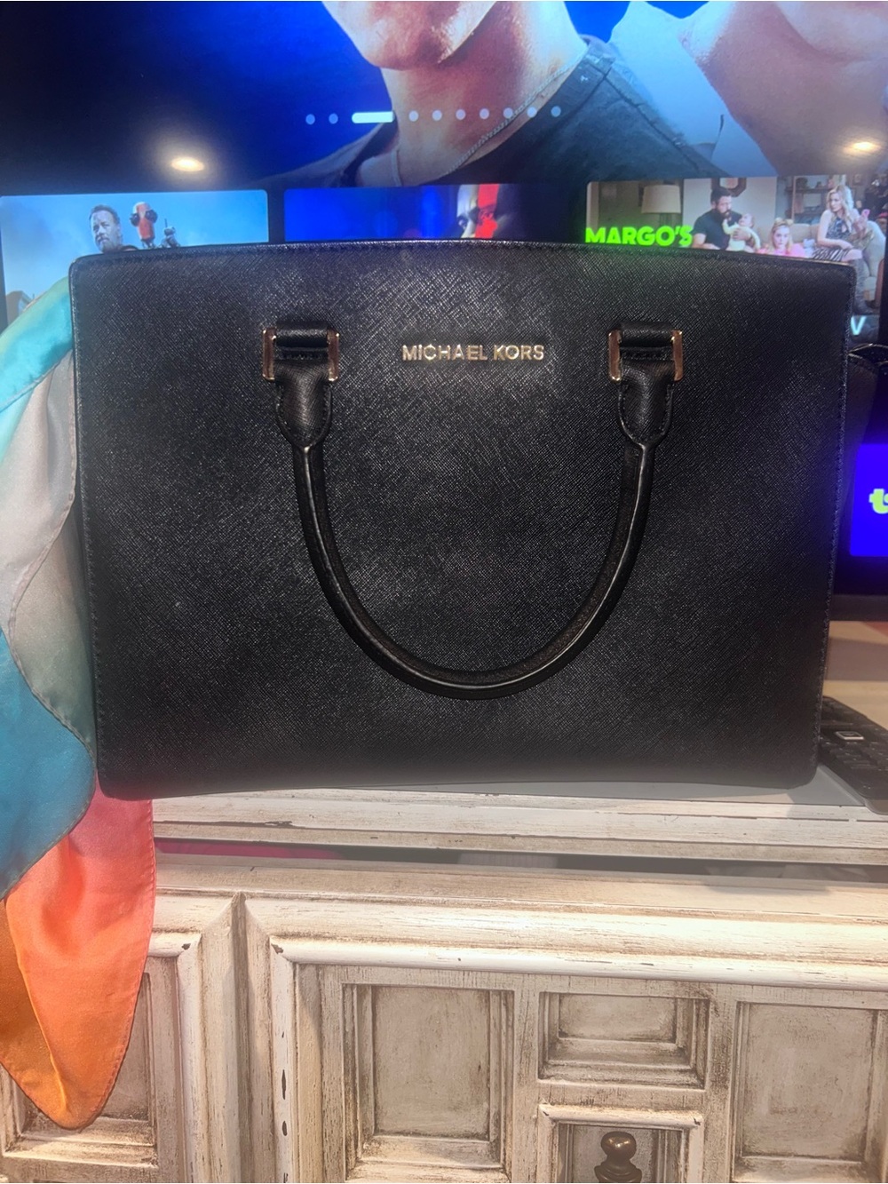 HOLD ME NOW 👜Michael Kors Black Saffiano Satchel with Gold Hardware